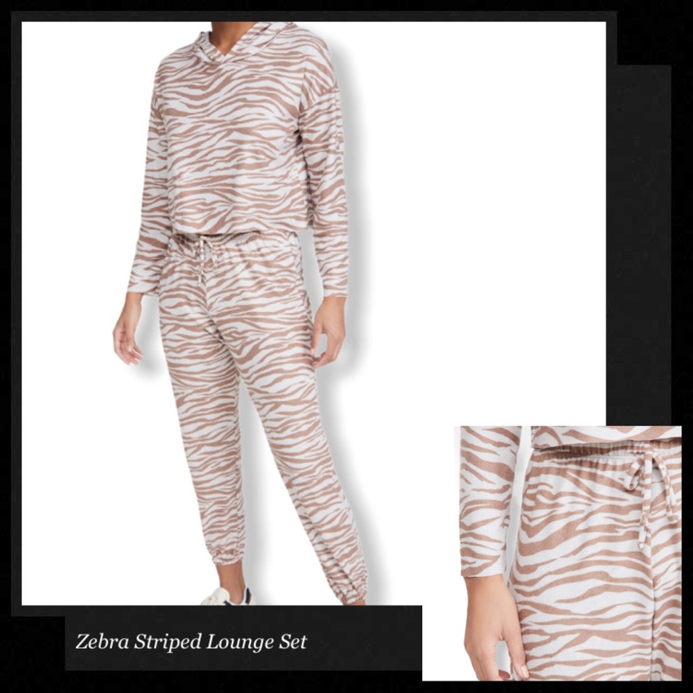 ONZIE Zebra Striped Weekend Lounge Set